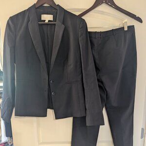 Boss Navy Pinstripe Suit (2 pieces) - size 8
